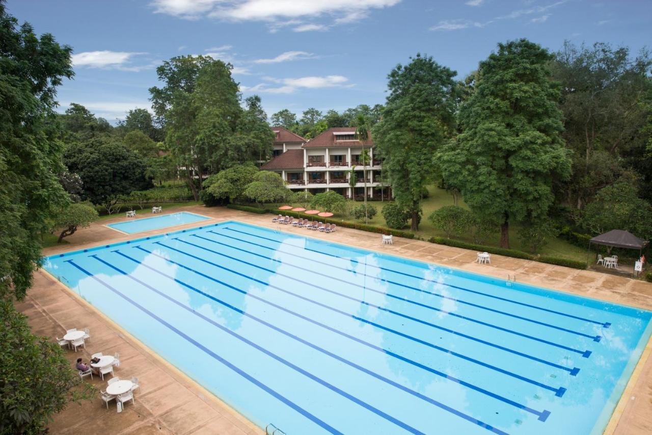 The Imperial Chiang Mai Resort & Sports Club Bagian luar foto